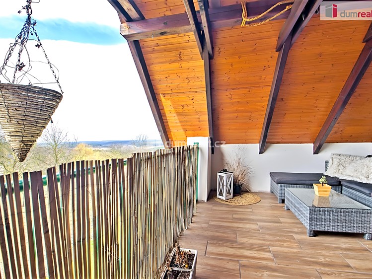 Prodej  rodinného domu 210 m², pozemek 1 322 m² - foto 8