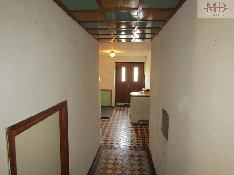 Prodej rodinného domu 270 m², pozemek 2 324 m² - foto 8