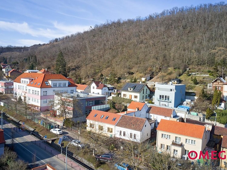 Prodej rodinného domu 150 m², pozemek 322 m² - foto 2