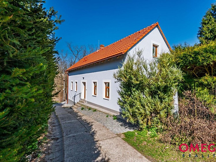 Prodej rodinného domu 144 m², pozemek 364 m² - foto 1
