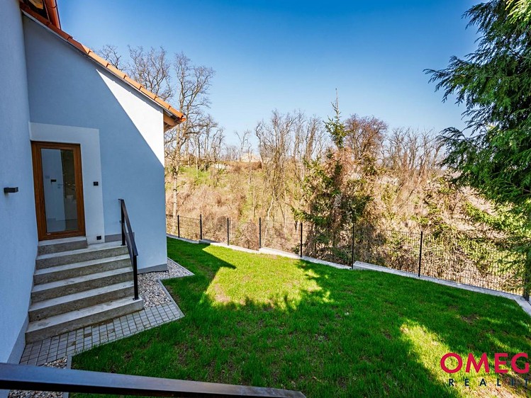 Prodej rodinného domu 144 m², pozemek 364 m² - foto 8