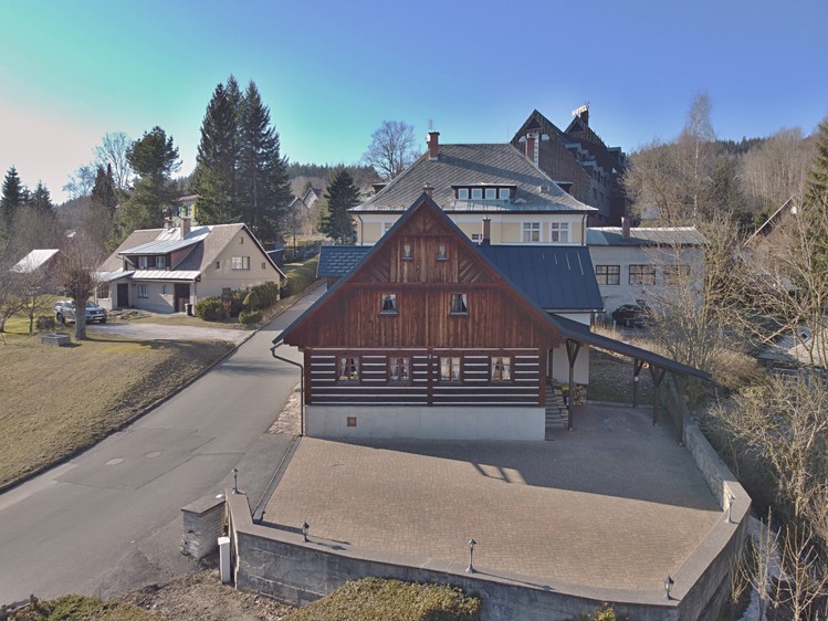 Prodej rodinného domu 228 m², pozemek 507 m² - foto 5