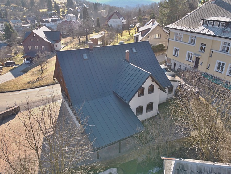 Prodej rodinného domu 228 m², pozemek 507 m² - foto 7