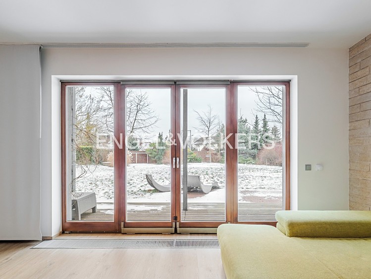 Prodej rodinného domu 383 m², pozemek 1 750 m² - foto 7