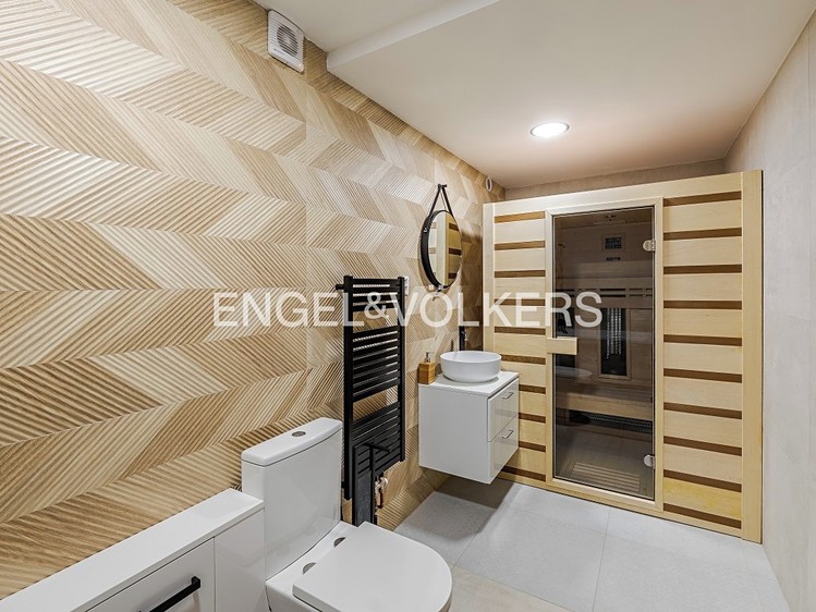Prodej vily 318 m², pozemek 747 m² - foto 8