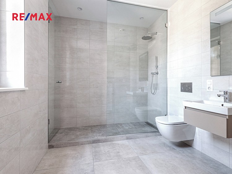 Prodej rodinného domu 150 m², pozemek 831 m² - foto 4