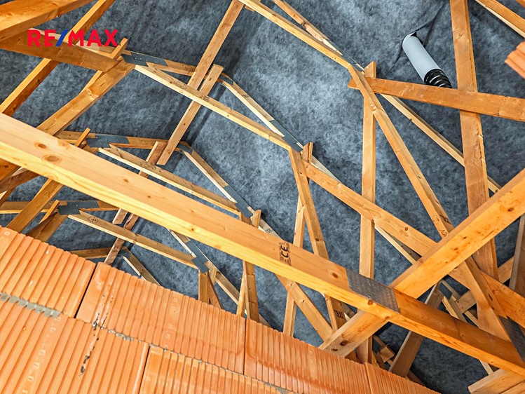 Prodej rodinného domu 147 m², pozemek 771 m² - foto 8