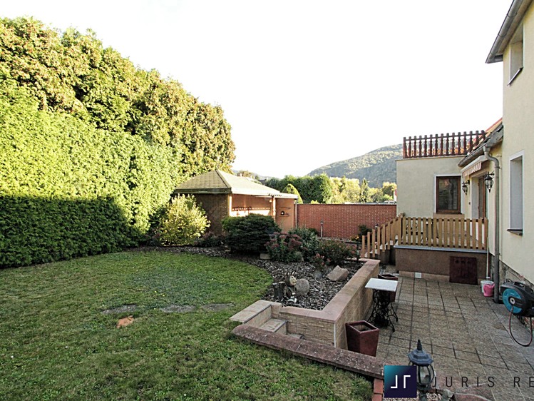 Prodej rodinného domu 281 m², pozemek 436 m² - foto 7