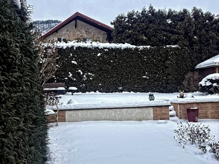Prodej rodinného domu 281 m², pozemek 436 m² - foto 8