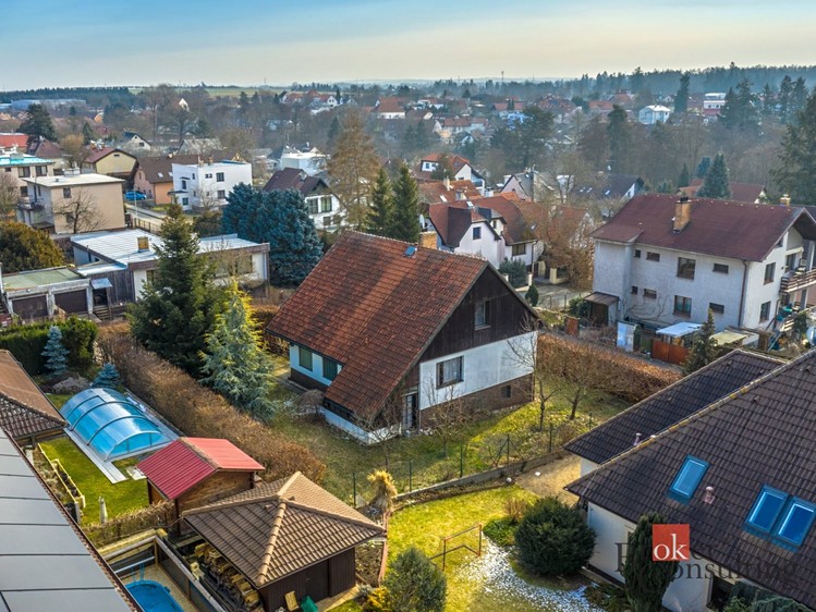 Prodej rodinného domu 210 m², pozemek 609 m² - foto 3