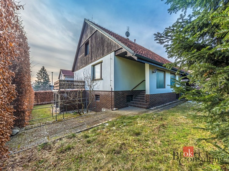 Prodej rodinného domu 210 m², pozemek 609 m² - foto 5