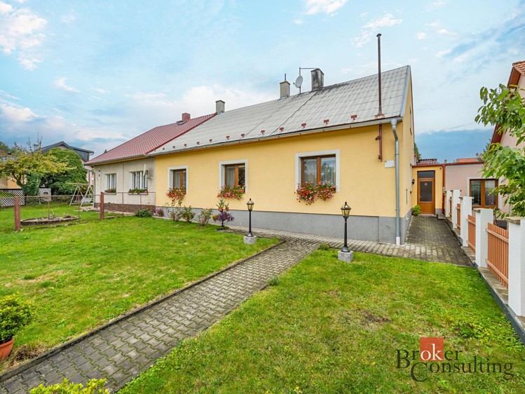 Prodej  rodinného domu 161 m², pozemek 500 m² - foto 3