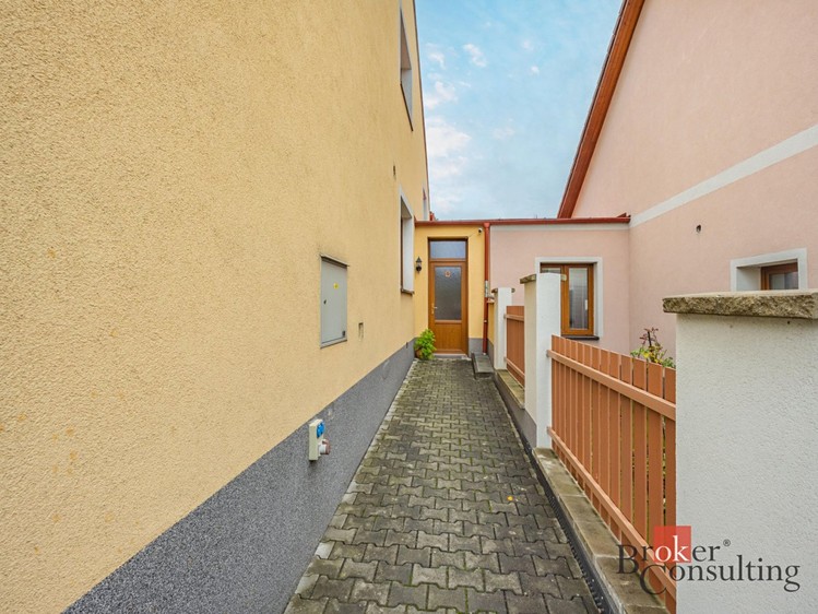 Prodej  rodinného domu 161 m², pozemek 500 m² - foto 5