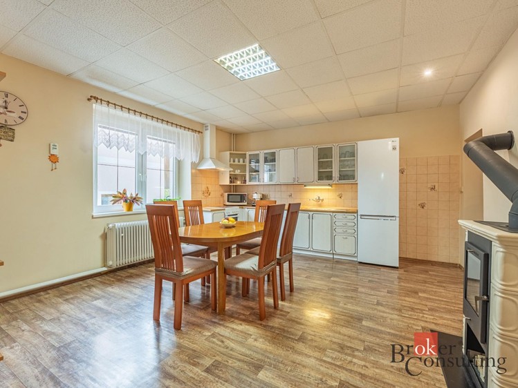 Prodej  rodinného domu 161 m², pozemek 500 m² - foto 7