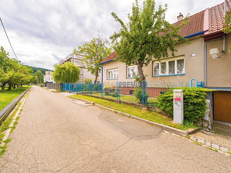 Prodej rodinného domu 138 m², pozemek 641 m² - foto 3