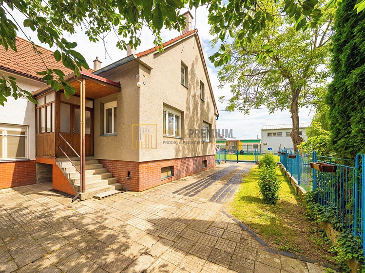 Prodej rodinného domu 138 m², pozemek 641 m² - foto 5