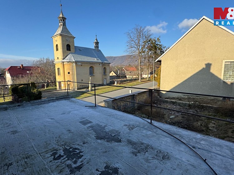 Prodej rodinného domu 170 m², pozemek 1 300 m² - foto 6