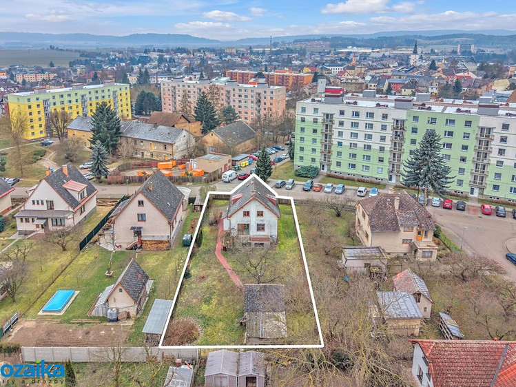 Prodej rodinného domu 277 m², pozemek 841 m² - foto 3