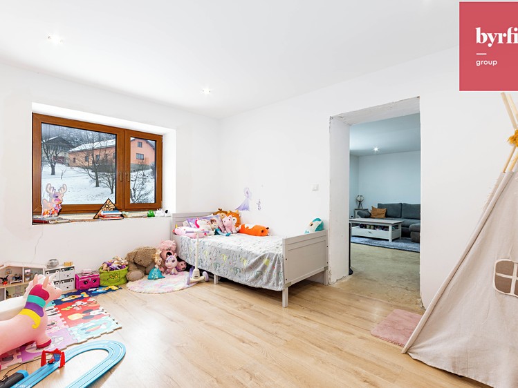 Prodej rodinného domu 250 m², pozemek 4 559 m² - foto 4