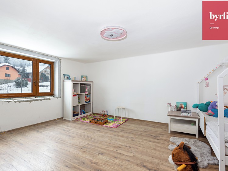 Prodej rodinného domu 250 m², pozemek 4 559 m² - foto 5