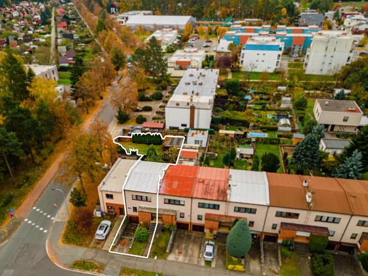 Prodej vícegeneračního domu 180 m², pozemek 417 m² - foto 1