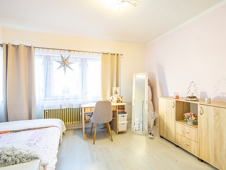 Prodej vícegeneračního domu 180 m², pozemek 417 m² - foto 8