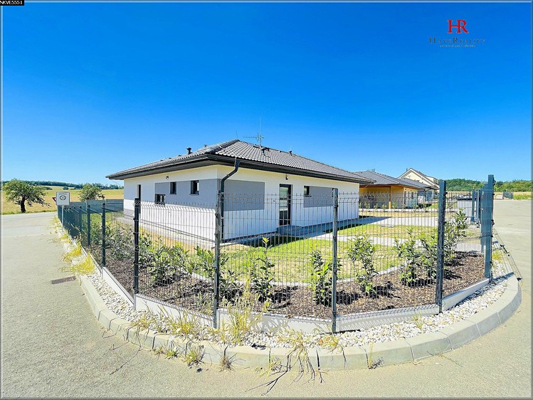 Prodej  rodinného domu 106 m², pozemek 813 m² - foto 4
