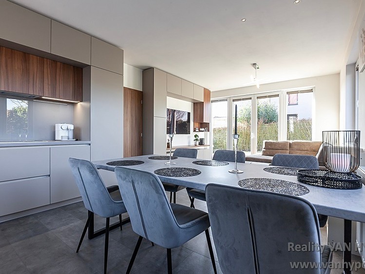 Prodej rodinného domu 98 m², pozemek 150 m² - foto 7