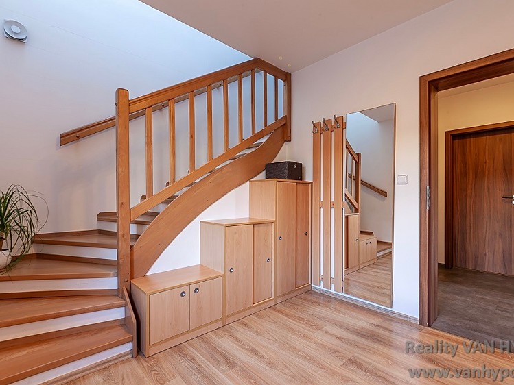 Prodej rodinného domu 98 m², pozemek 150 m² - foto 8