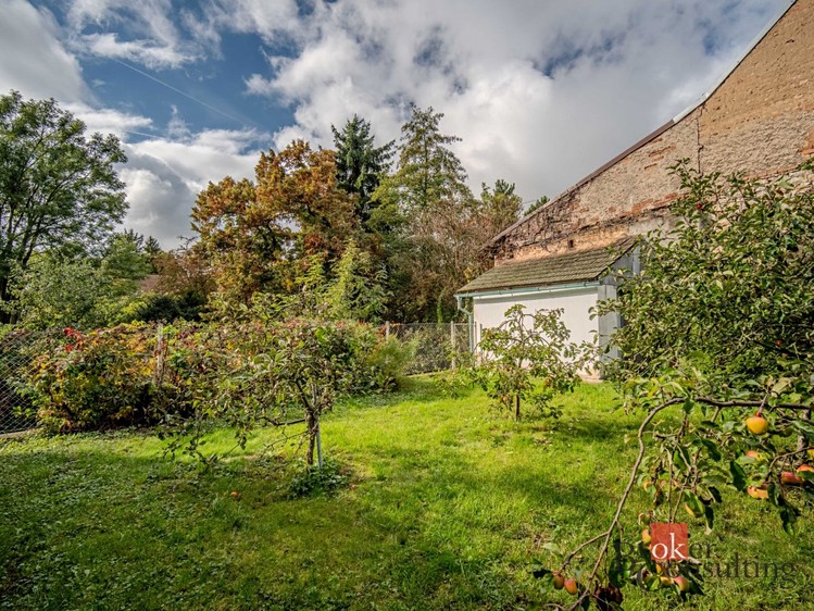 Prodej rodinného domu 240 m², pozemek 1 074 m² - foto 6