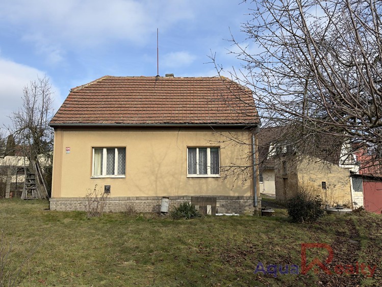 Prodej rodinného domu 120 m², pozemek 821 m² - foto 2