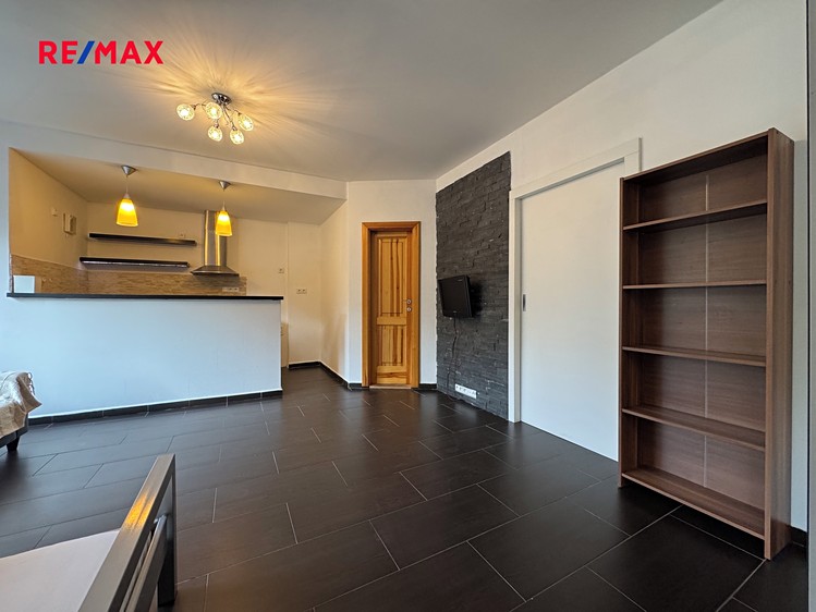 Prodej bytu 1+kk 33 m² - foto 4
