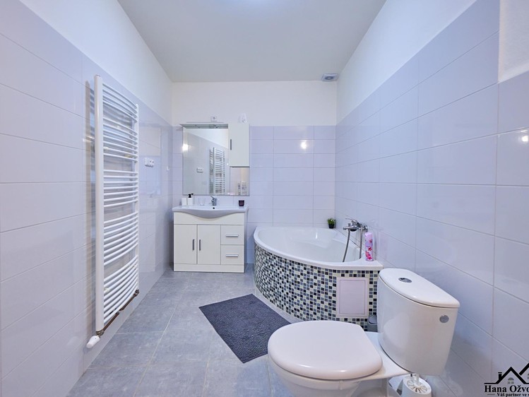 Prodej bytu 4+1 137 m² - foto 3