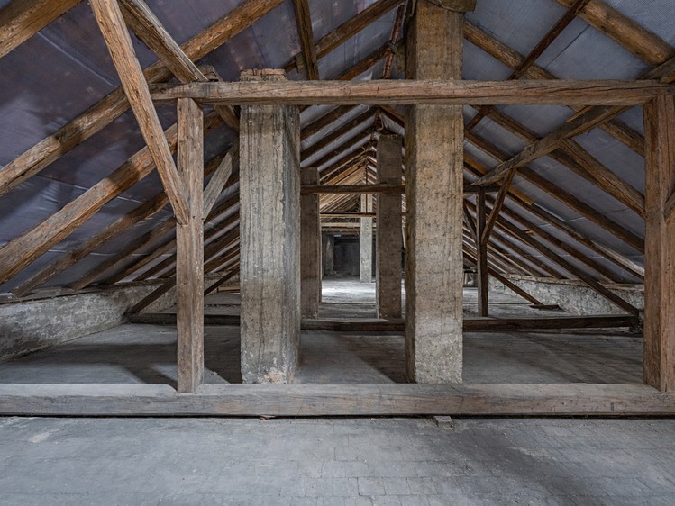 Prodej bytu 6 pokojů a více 418 m² - foto 1