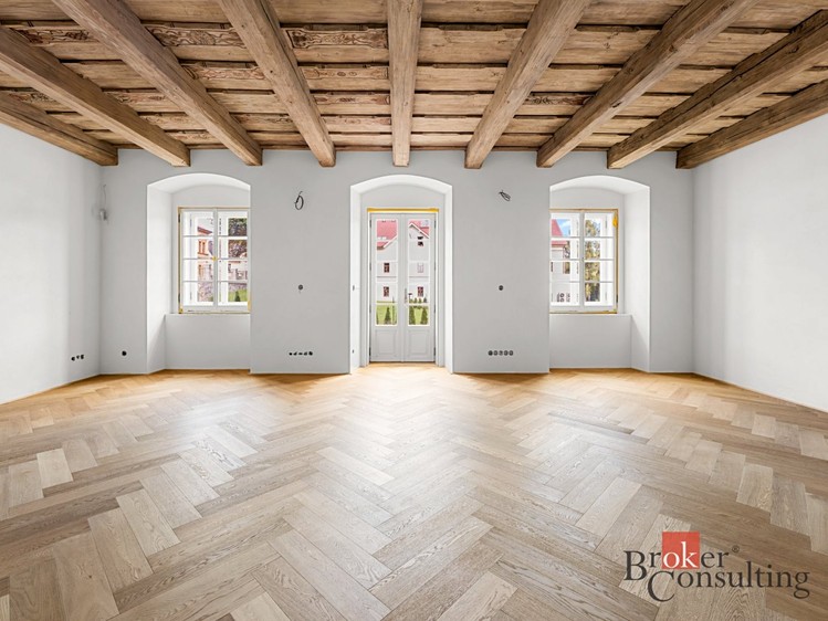 Prodej bytu atypické 72 m² - foto 1