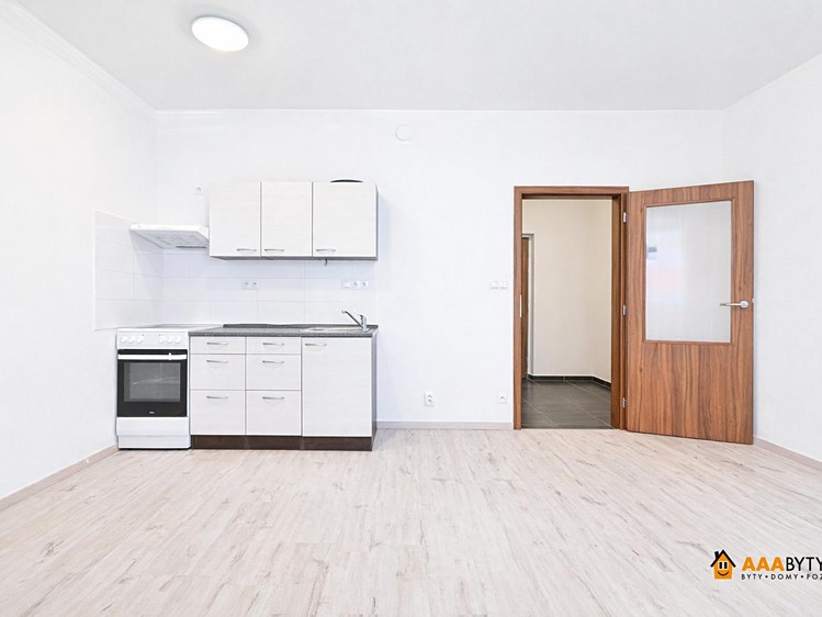 Prodej bytu 1+kk 30 m² - foto 2