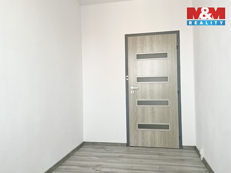 Pronájem bytu 3+1 67 m² - foto 5