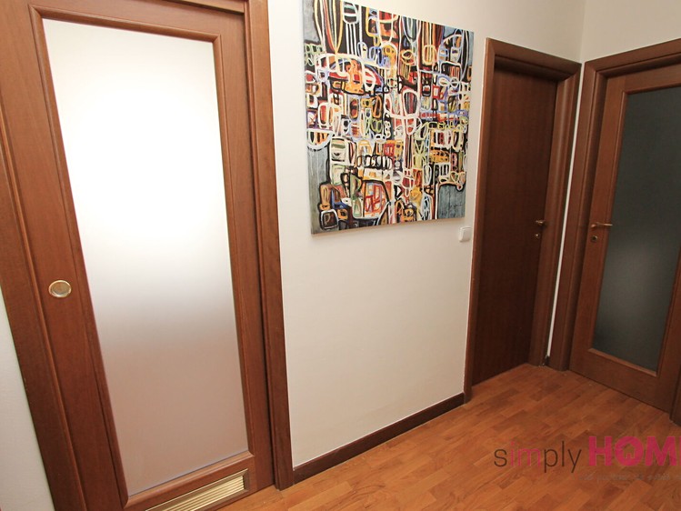 Pronájem bytu 3+kk 74 m² - foto 8