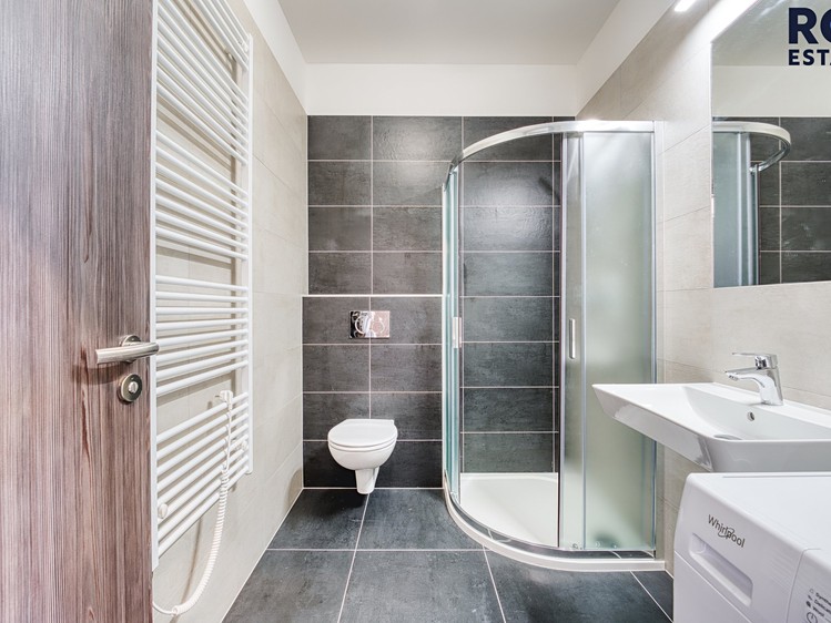 Pronájem bytu 1+kk 28 m² - foto 3