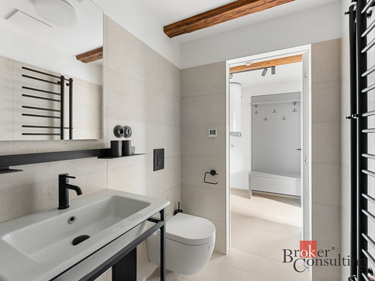 Pronájem bytu atypické 71 m² - foto 7