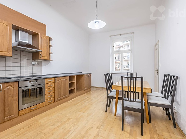 Pronájem bytu 5+kk 144 m² - foto 1