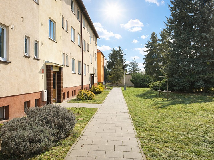Pronájem bytu 3+1 70 m² - foto 1