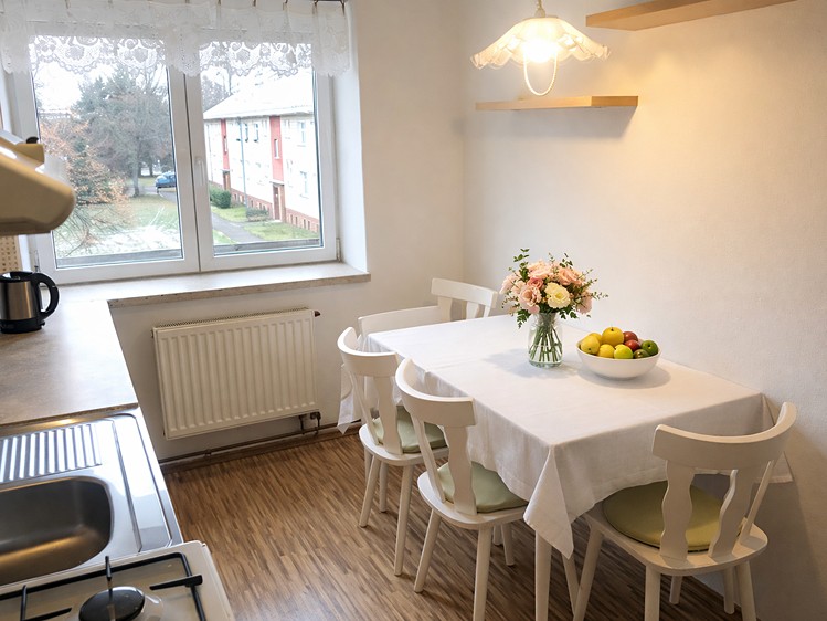 Pronájem bytu 3+1 70 m² - foto 3