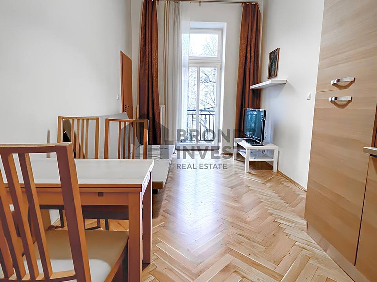 Pronájem bytu 2+kk 50 m² - foto 5