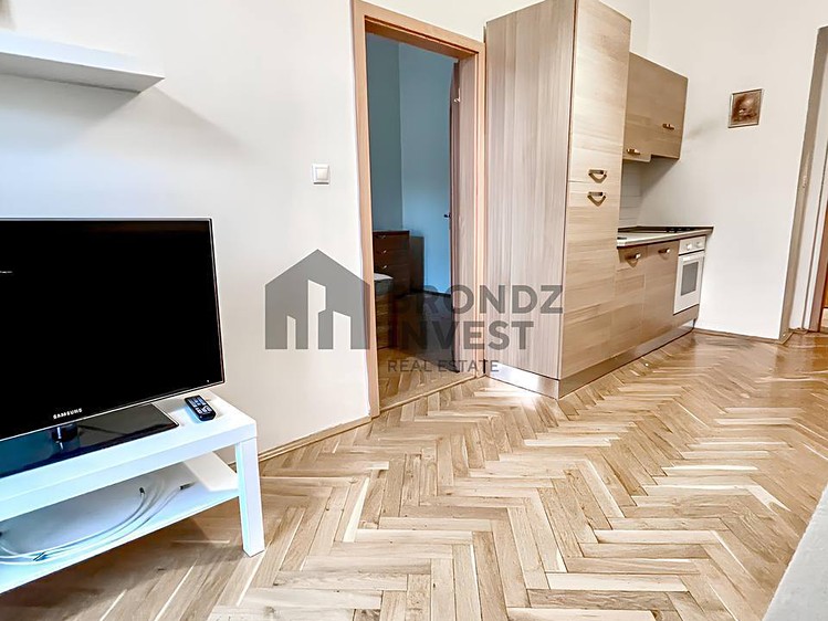 Pronájem bytu 2+kk 50 m² - foto 7