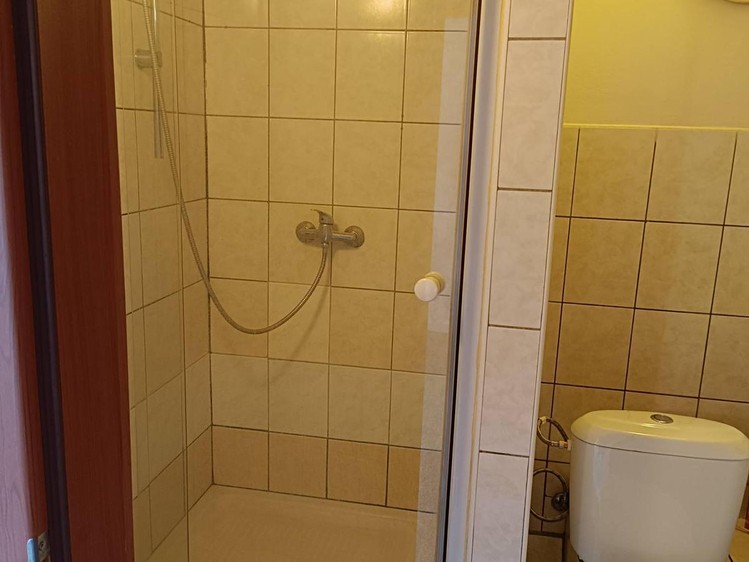 Pronájem bytu 1+kk 24 m² (Podkrovní) - foto 6
