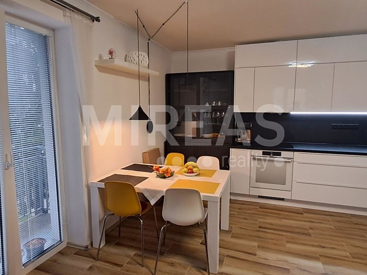 Pronájem bytu 2+kk 61 m² - foto 3