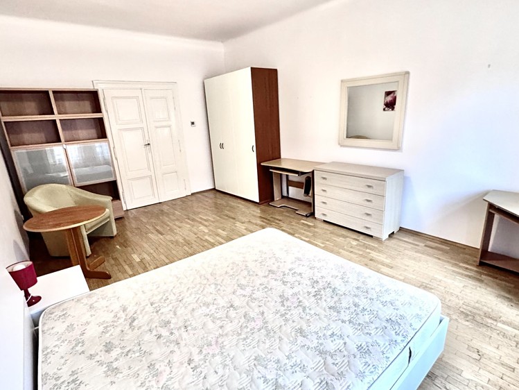 Pronájem bytu 2+kk 41 m² - foto 3
