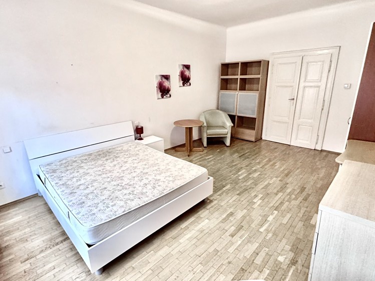 Pronájem bytu 2+kk 41 m² - foto 8