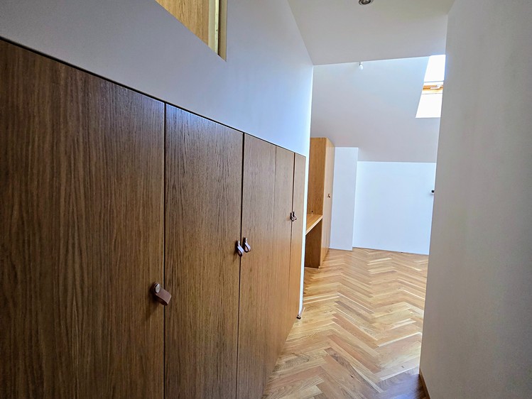 Pronájem bytu 2+kk 85 m² (Mezonet) - foto 7